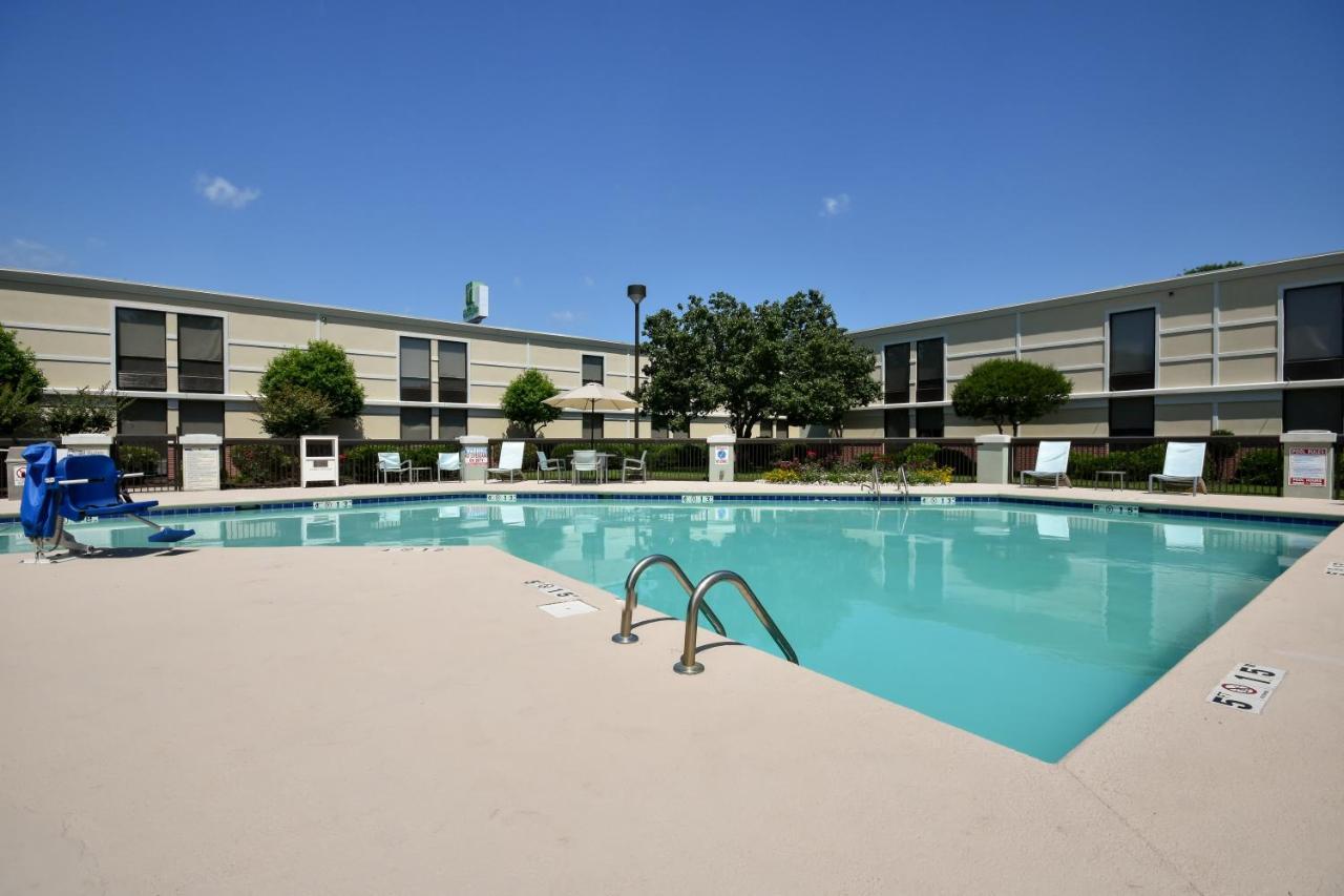 Holiday Inn Lumberton By Ihg Экстерьер фото